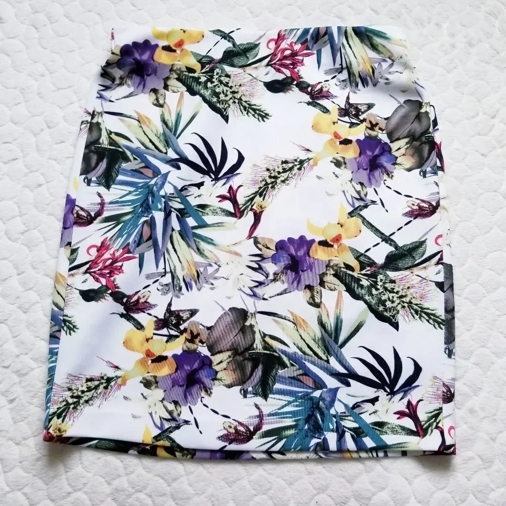 Carmen Marc Valvo floral skirt flowers mini pencil - Picture 2 of 7